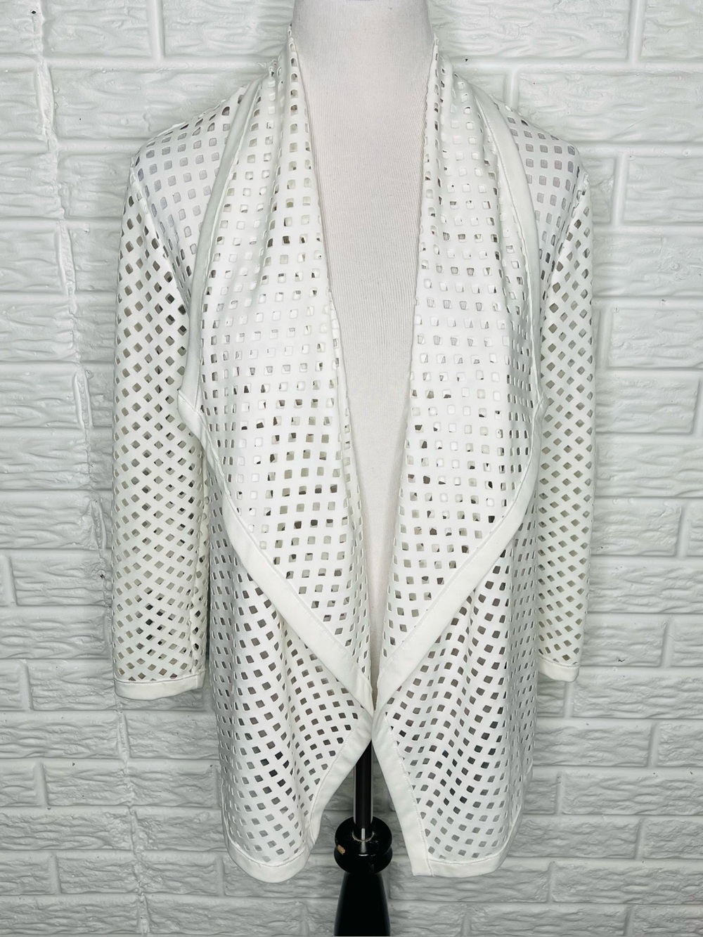 GRAYSE White Perforated Open Front Cardigan Jacket Size M